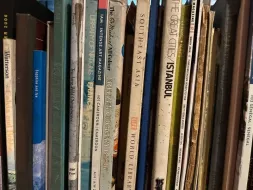 Books-37.webp