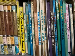 Books-43.webp