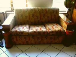 Couch-Deco.webp