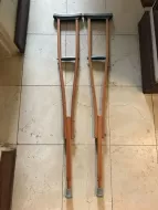 crutches10.webp