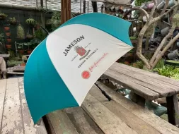 Hand-Held-Umbrellas-21.webp