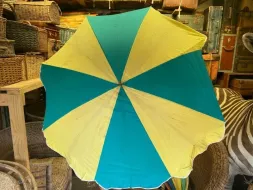 Hand-Held-Umbrellas-70.webp