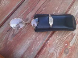 SPECTACLES-9.webp