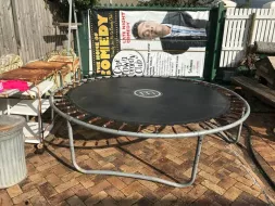 trampolines-2.webp